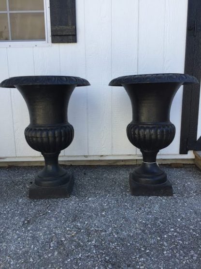 black garden planters