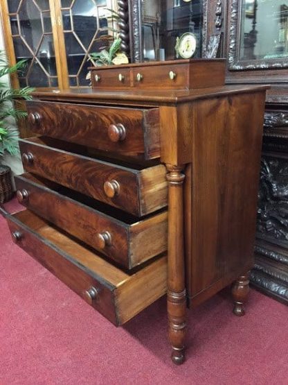 Antique Mahogany Chest of Drawers