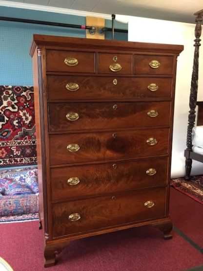 antique federal chest of drawers - mahogany