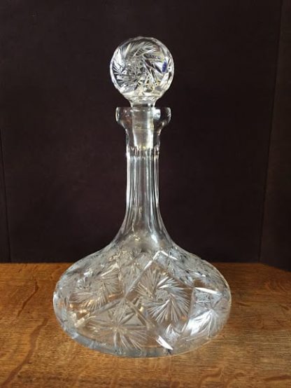 cut glass crystal decanter