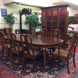 pennsylvania house table and chairs