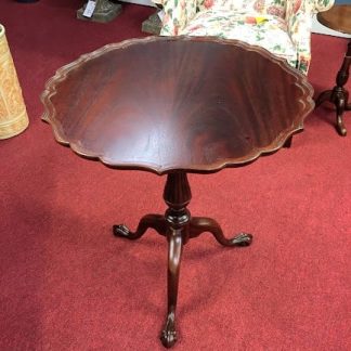 mahogany pedestal table