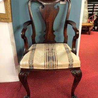 antique mahogany queen anne chair