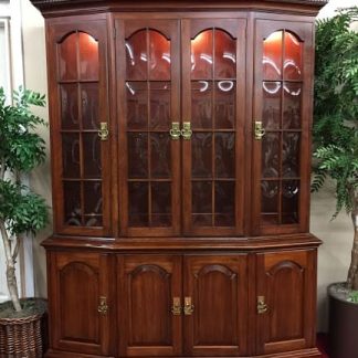 Pennsylvania House Lighted Cherry Cabinet