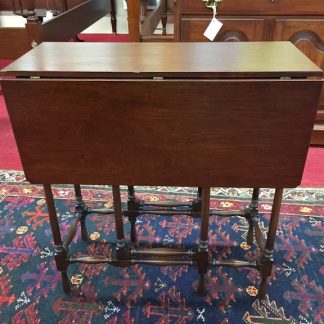 antique mahogany gateleg table