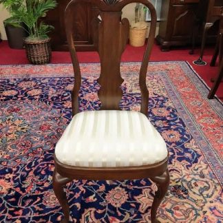 Pennsylvania House Chair with Shell Carving