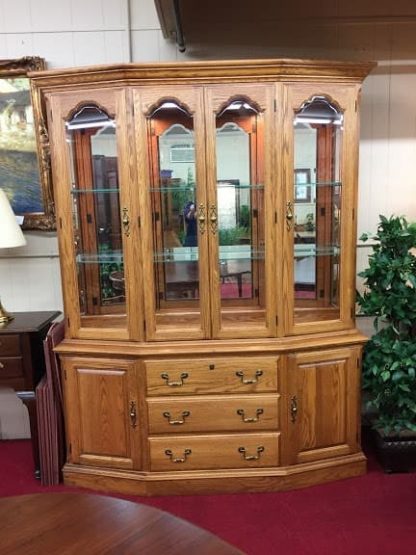 Pennsylvania House Oak Lighted China Cabinet