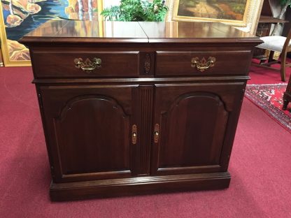 Ethan Allen Georgian Court Server