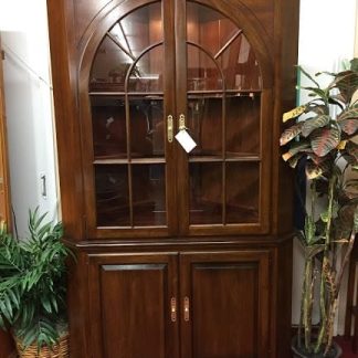 Ethan Allen Georgian Court Corner Cabinet