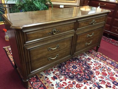 Henredon Neoclassical Six Drawer Dresser