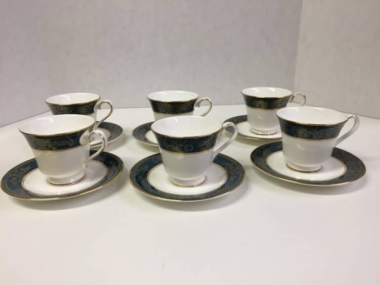 Royal Doulton "Carlyle" Cups and Saucer Set