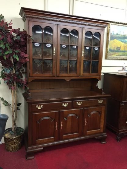 Pennsylvania House Hutch Cabinet with Bubble Glass