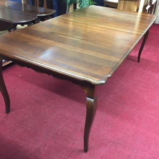 Pennsylvania House Cherry Scalloped Table