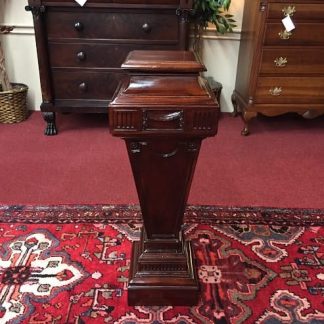 Vintage Mahogany Pedestal