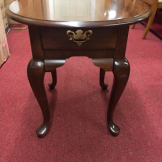 Broyhill Oval Lamp Table