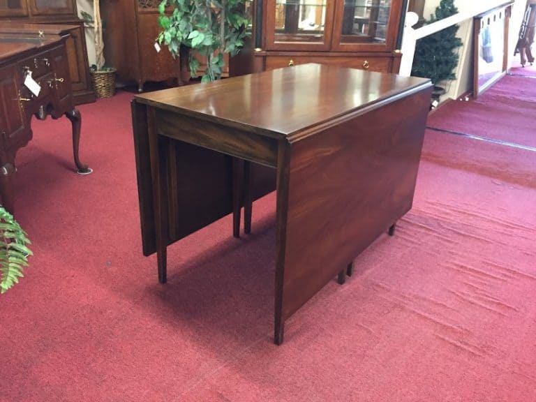 Henkel Harris Cherry Drop Leaf Table