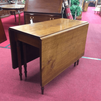 Antique Gateleg Drop Leaf Table