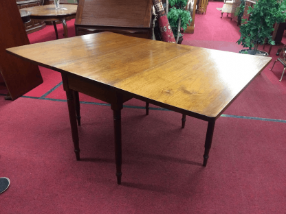 Antique Gateleg Drop Leaf Table