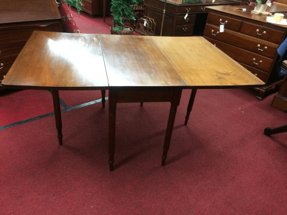 Antique Gateleg Drop Leaf Table