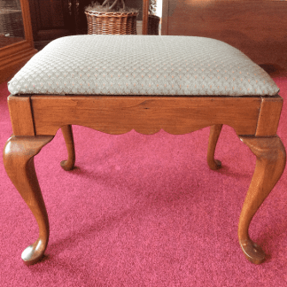 Pennsylvania House Vanity Stool