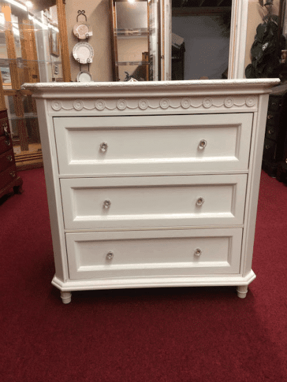 Vintage Shabby Chic Dresser