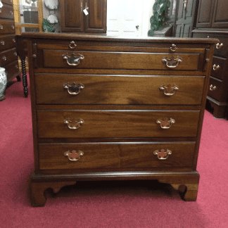 Vintage Kittinger Colonial Williamsburg Chest