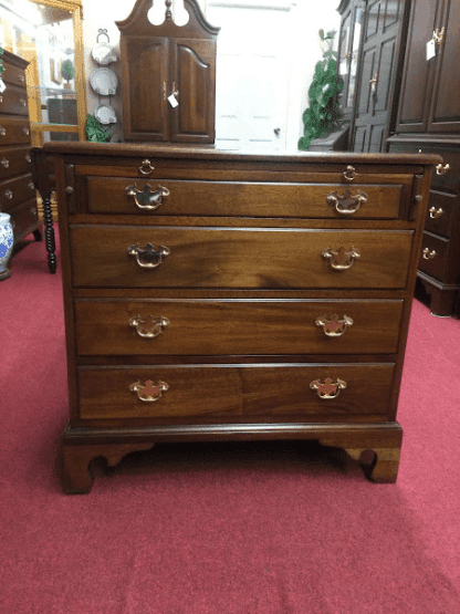 Vintage Kittinger Colonial Williamsburg Chest