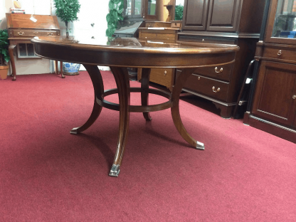 Thomasville Dining Table, Bogart Collection