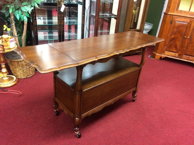 Vintage Server, French Provincial Furniture, Thomasville Furniture