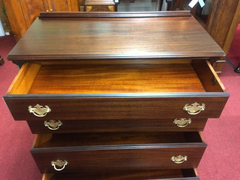 Vintage Chest of Drawers, Mahogany Dresser