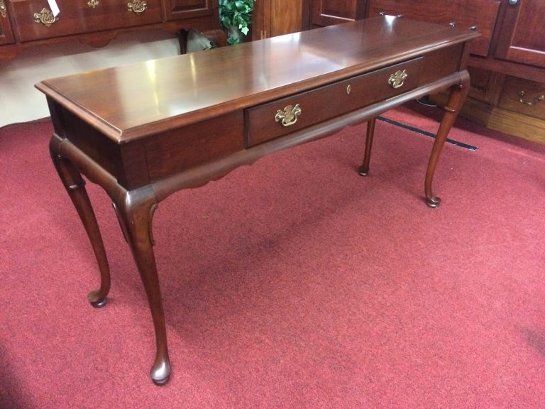 Vintage Sofa Table, Gordon's Fine Furniture