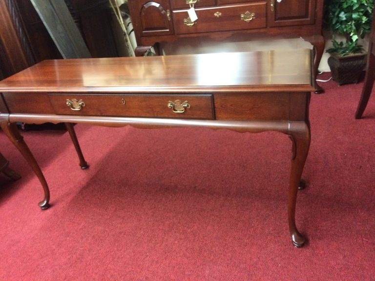 Vintage Sofa Table, Gordon's Fine Furniture