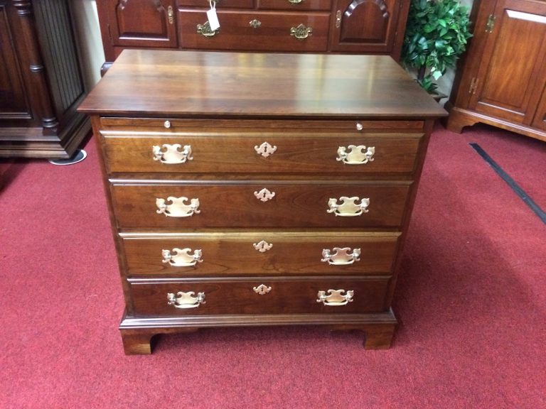 Vintage Bachelor Chest, Pennsylvania House Furniture