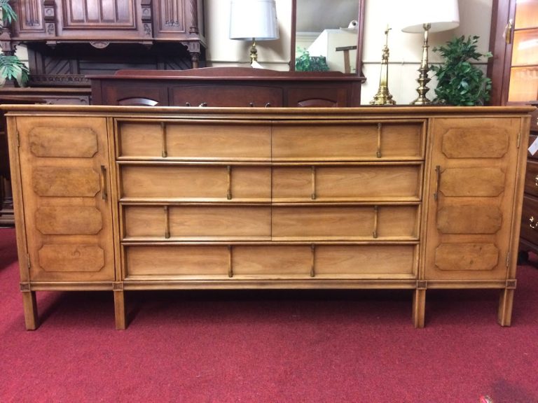 Vintage Console/ Vintage Dresser, Thomasville "Tamerlane"