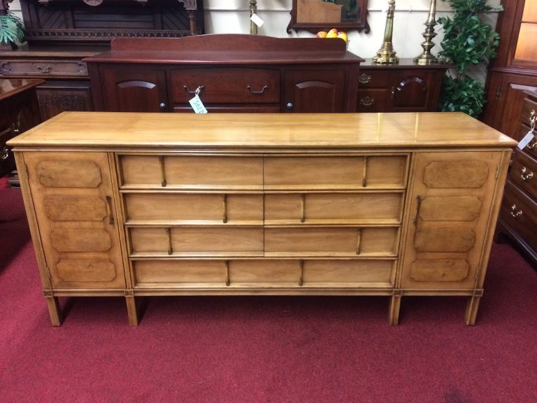 Vintage Console/ Vintage Dresser, Thomasville "Tamerlane"