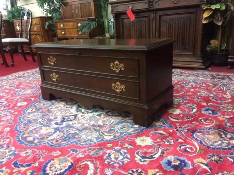 Vintage Blanket Chest, Cherry and Cedar Wood, Lane Furniture