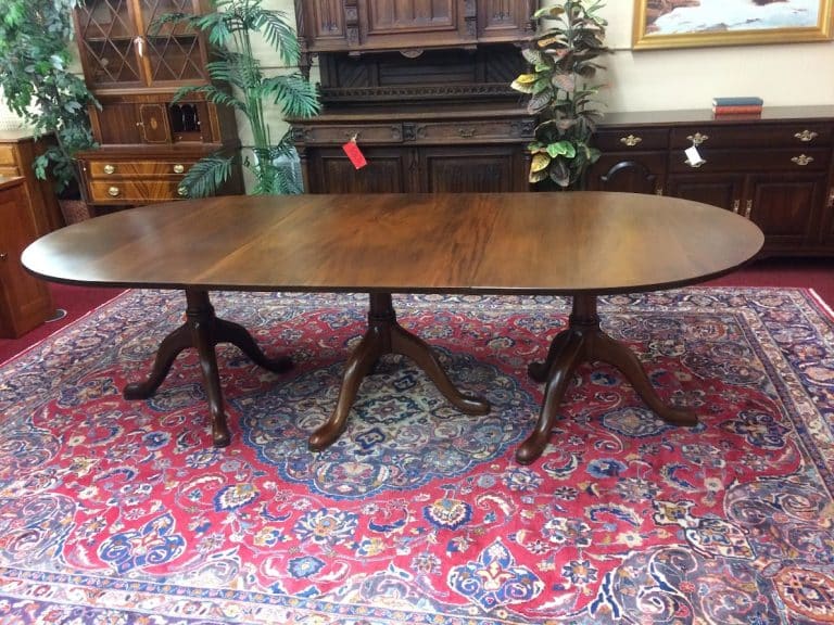 Vintage Dining Table, Kittinger Furniture, Kittinger Williamsburg