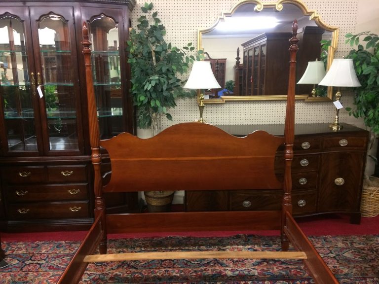 Vintage Poster Bed, Statton Furniture, Full Size Bed (Cherry Wood)