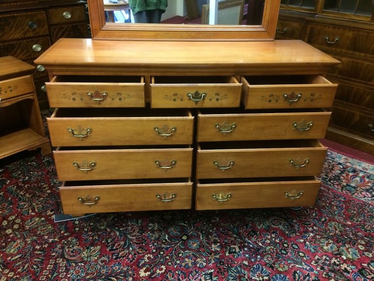 Vintage Dresser with Mirror, Hitchcock Furniture, Maple Dresser