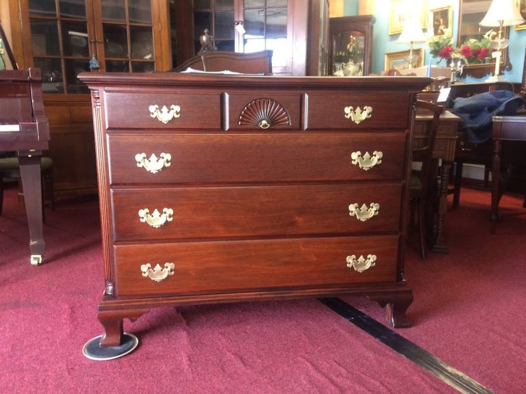 Vintage Chest of Drawers, Mahogany Dresser, Bedroom Furniture