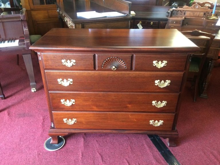 Vintage Chest of Drawers, Mahogany Dresser, Bedroom Furniture