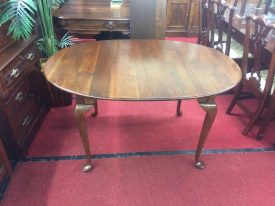 Vintage Dining Table, Cherry Queen Anne Table, Colonial Style Table