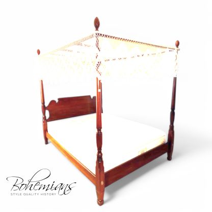 Canopy Bed, Queen Size Bed with Canopy, Poster Bed, Statton Furniture, Traditional Solid Wood Bed